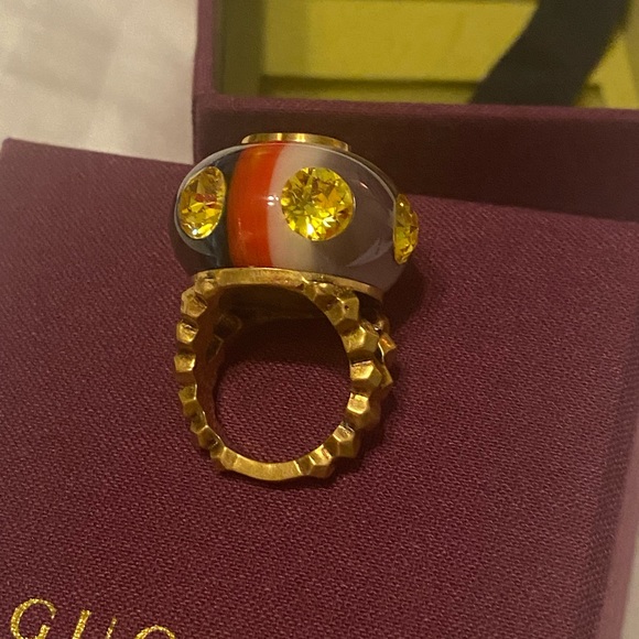 Gucci ring…Statement Piece - Picture 3 of 8